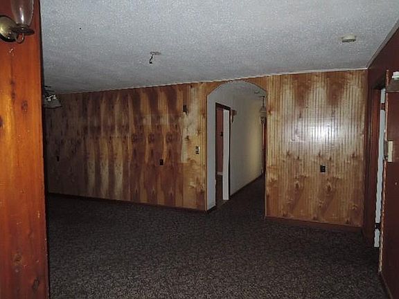 3rd image of 1601 Moisant St