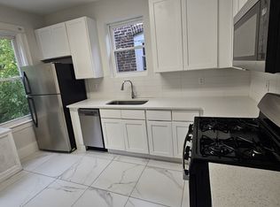 254 Dwight St FLOOR 2, Jersey City, NJ 07305