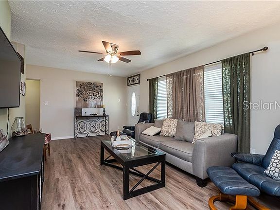 5th image of 3503 46th Avenue Dr W
