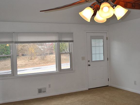 4th image of 4605 Brown Ave