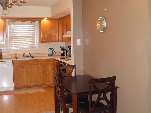 5th image of 1123 N Forest View Dr N