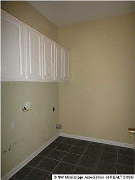 3rd image of 7304 Lauren Ln