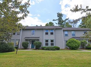 141 Ledgewood Cir APT 202, Burlington, VT 05401