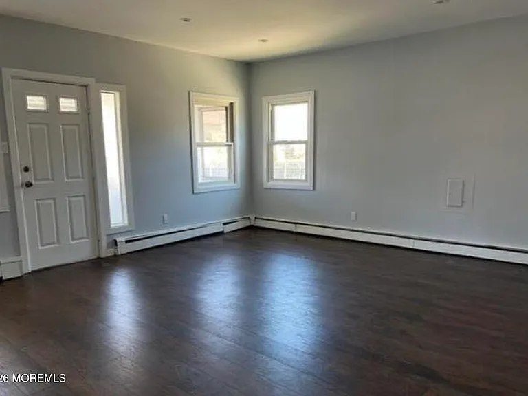 78 Manning Pl — Photo 5