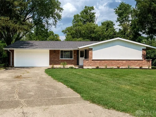 2007 Carriage Hall Ct, Dayton, OH 45459