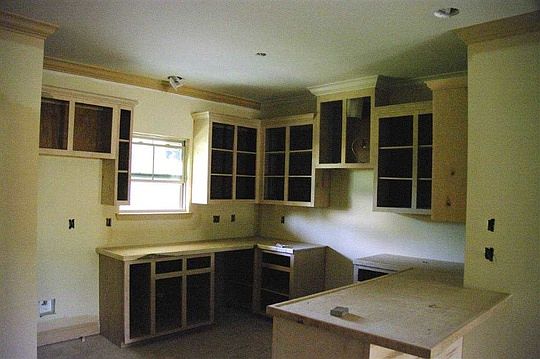 3rd image of 1590 Heartwood Dr