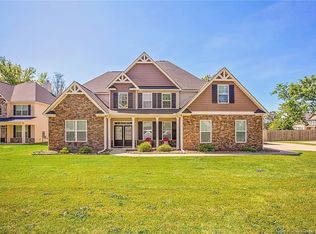 2570 H Bullard Rd, Hope Mills, NC 28348