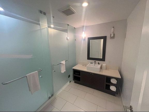 Bathroom 2 Double Cubicle