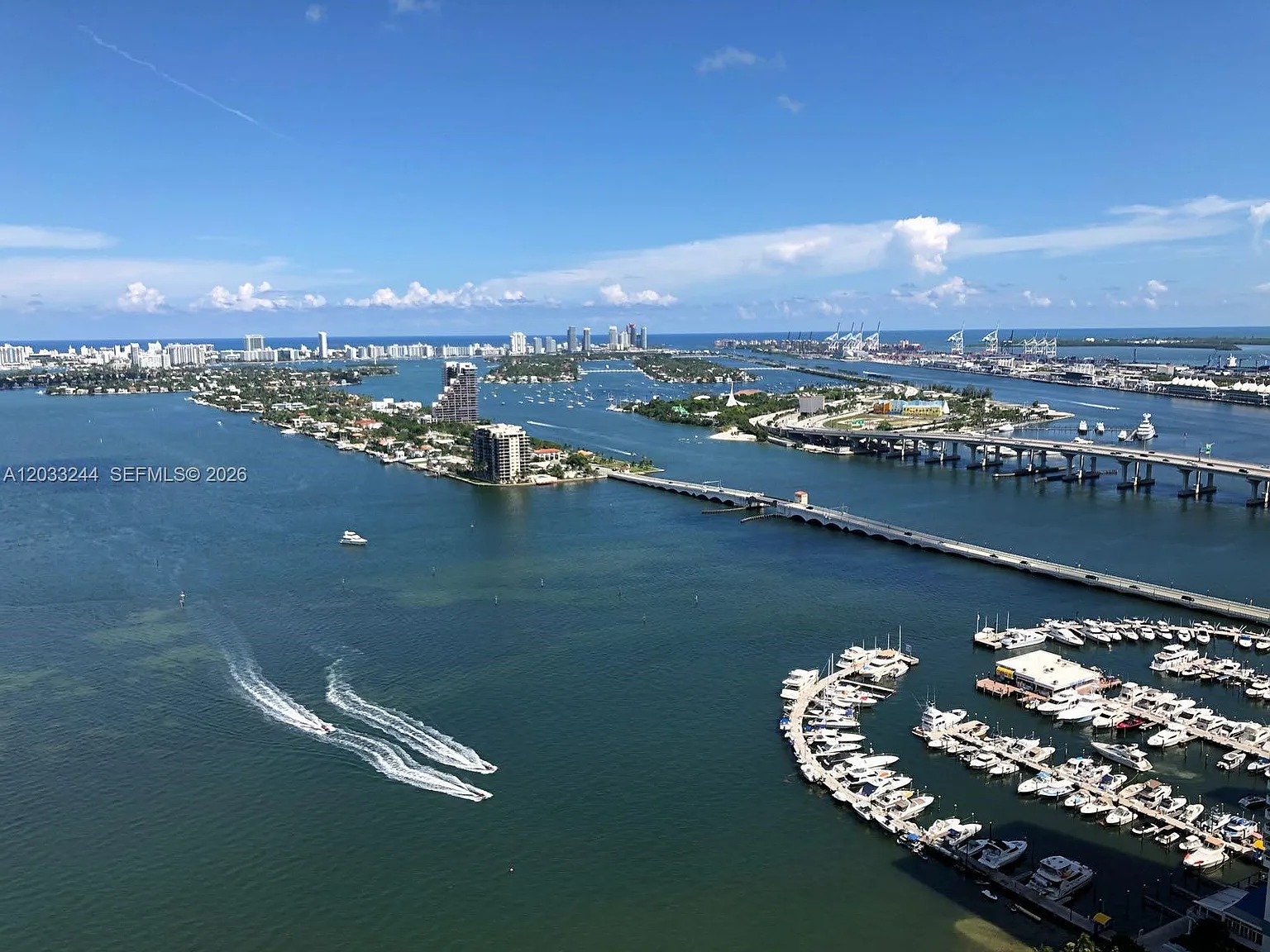 Aria On The Bay — Photo 2