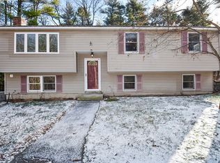 100 Warren Rd, Townsend, MA 01469