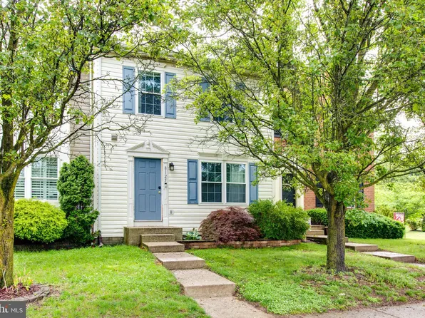 8125 Gray Stone Ln, Pasadena, MD 21122