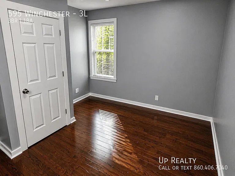 595 Winchester Ave #3L — Photo 3