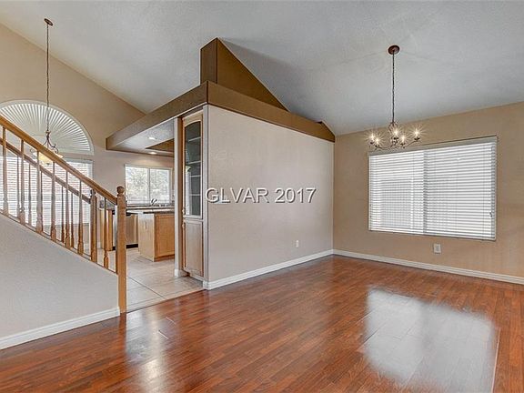 4th image of 1854 Silver Buckle Ct
