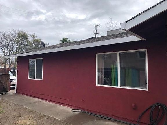 front of 2 bedroom unit