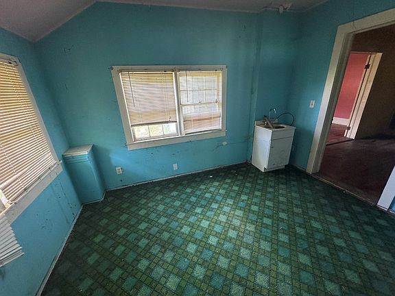 2nd image of 601 Westgreen Rd