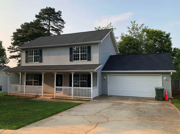 8 Appalachian Ln, Mauldin, SC 29662