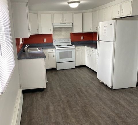 3rd image of 109 Buffalo St APT 1