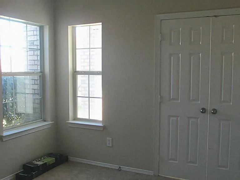 7905 Diamond Oak Dr — Photo 21