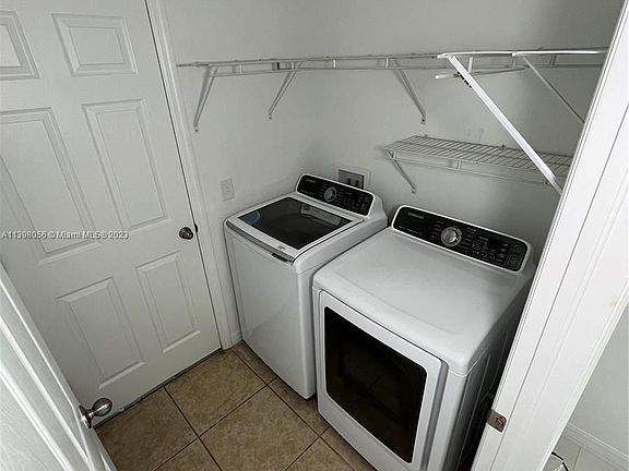 4th image of 394 Shadow Lakes Dr
