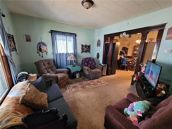 3rd image of 1036 E 25th St