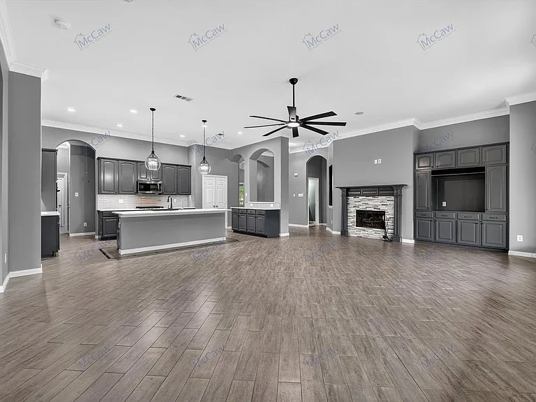608 Walnut Hollow Dr — Photo 7