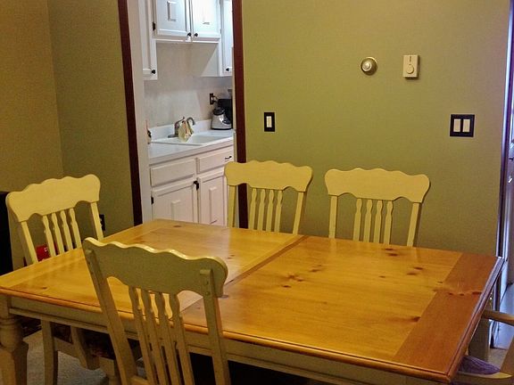 Dining room area