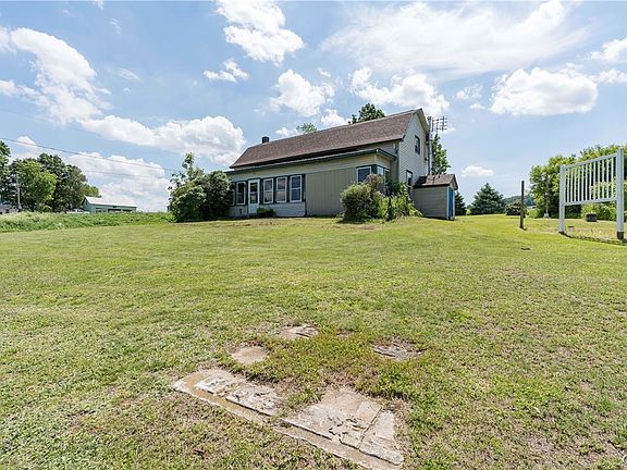 2nd image of 4424 Griffith Rd