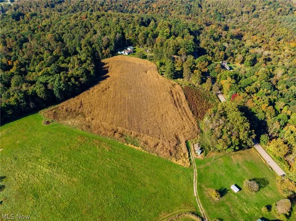 25994 County Road 10, Fresno, OH 43824