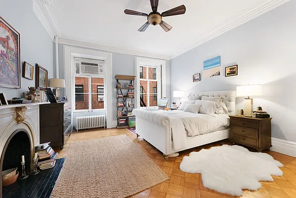 Rented by Leslie J. Garfield | media 10