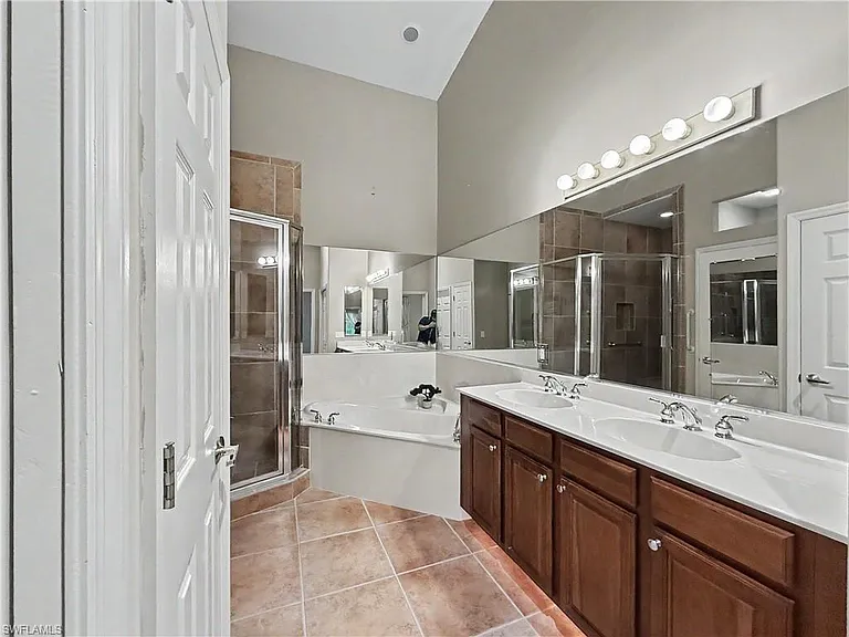 8390 Big Acorn Cir #1103 — Photo 26