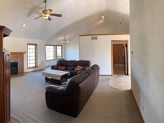 3rd image of N4072 Country Club Dr
