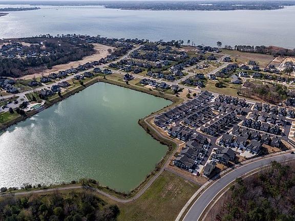 2nd image of 150 Sharpe Dr