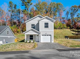 150 Northbend Dr, Asheville, NC 28804