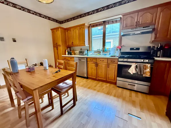 82 Bromfield Rd, Somerville, MA