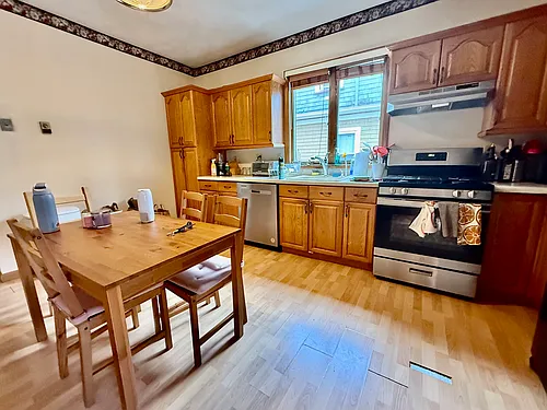 82 Bromfield Rd #2 Photo 1