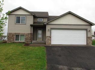 1520 Providence Pl NE, Sauk Rapids, MN 56379