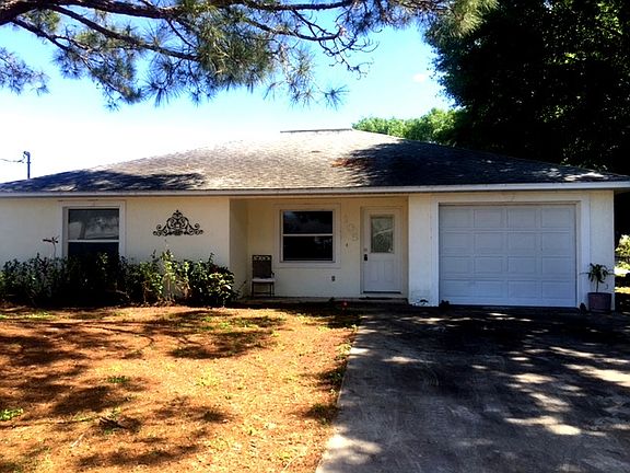 3rd image of 105 N Lakeshore Dr