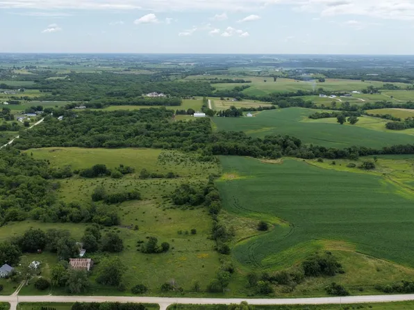 33rd Ave, Saint Marys, IA 50241