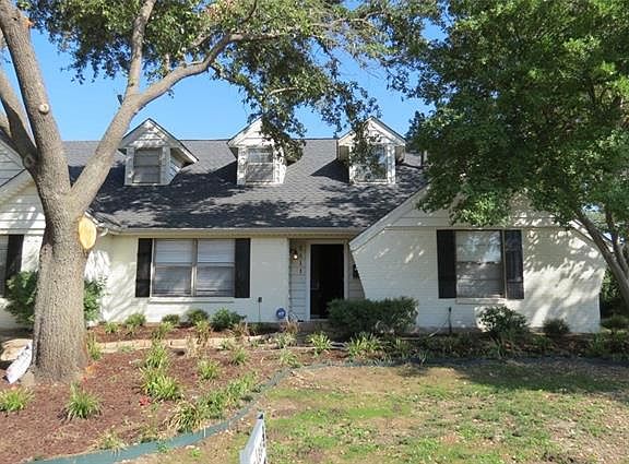 2nd image of 2811 Bay Meadows Cir
