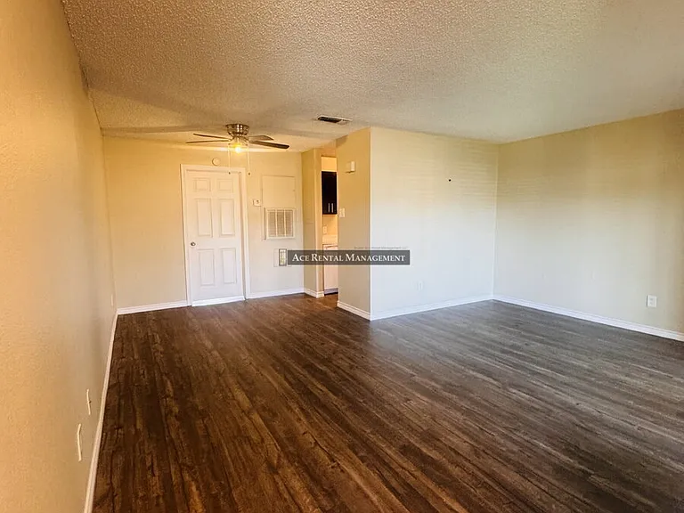6824 Camden Ln #3 — Photo 2