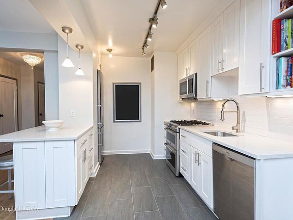2nd image of 415 E 52nd St APT 2EB