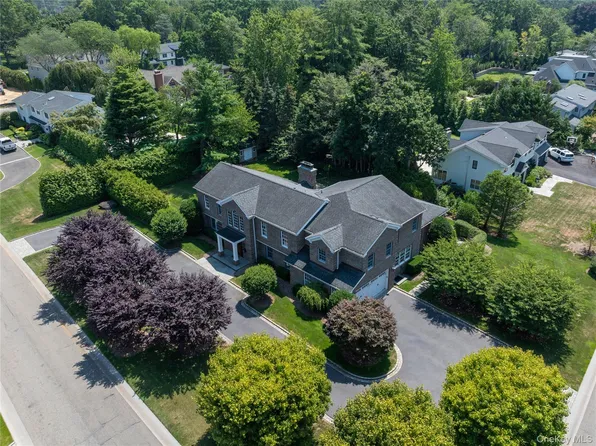 27 Hemlock Road, Manhasset, NY 11030