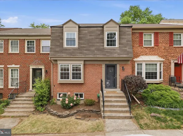 10256 Friendship Ct, Fairfax, VA 22032