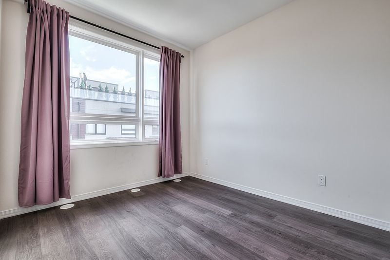 Toronto Townhouse for rent - 2 Bedrooms — photo 8