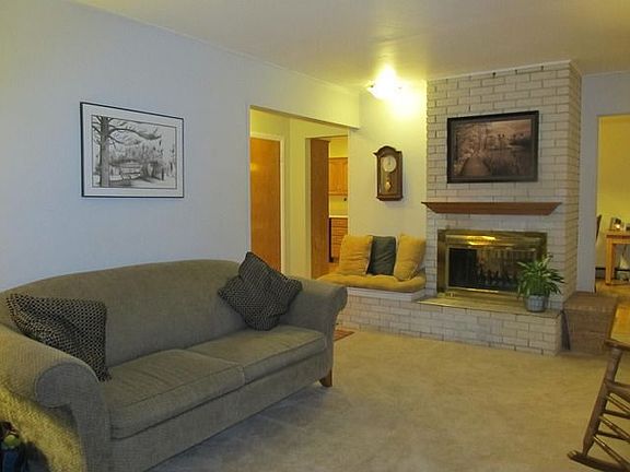 4th image of 230 Fairmont Dr
