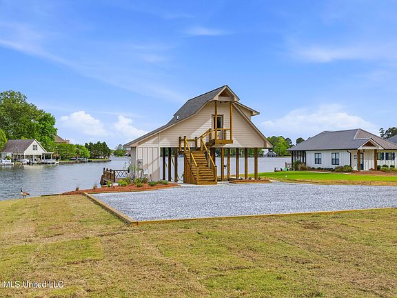 4th image of 199 Harbor View Dr
