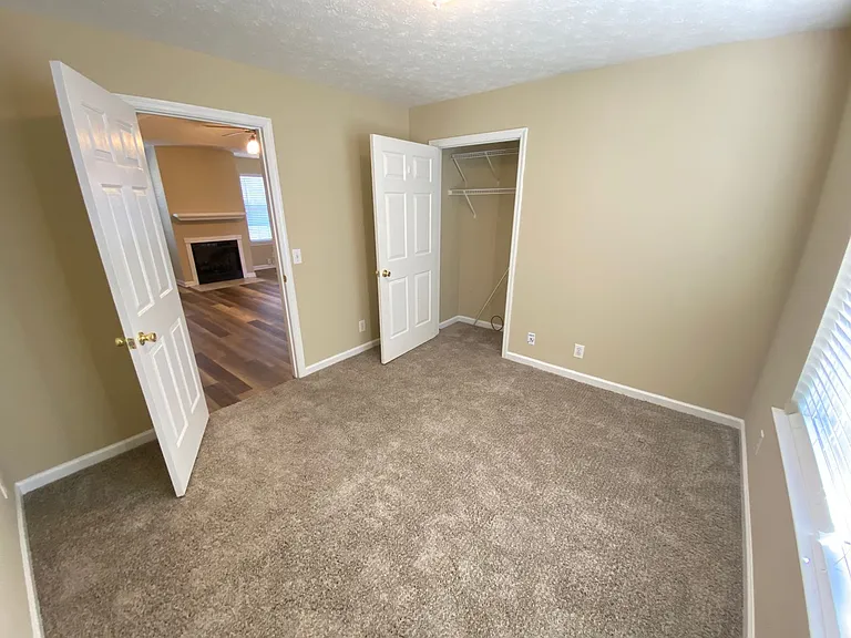 711 Fields Ln — Photo 11