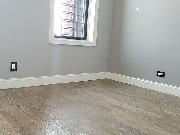 3rd image of 31 E 21st St #5C