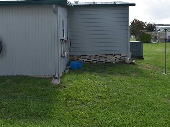 5th image of 831 Cassandra Ln