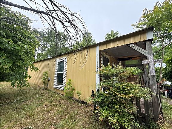 5th image of 17932 Pine Ridge Rd